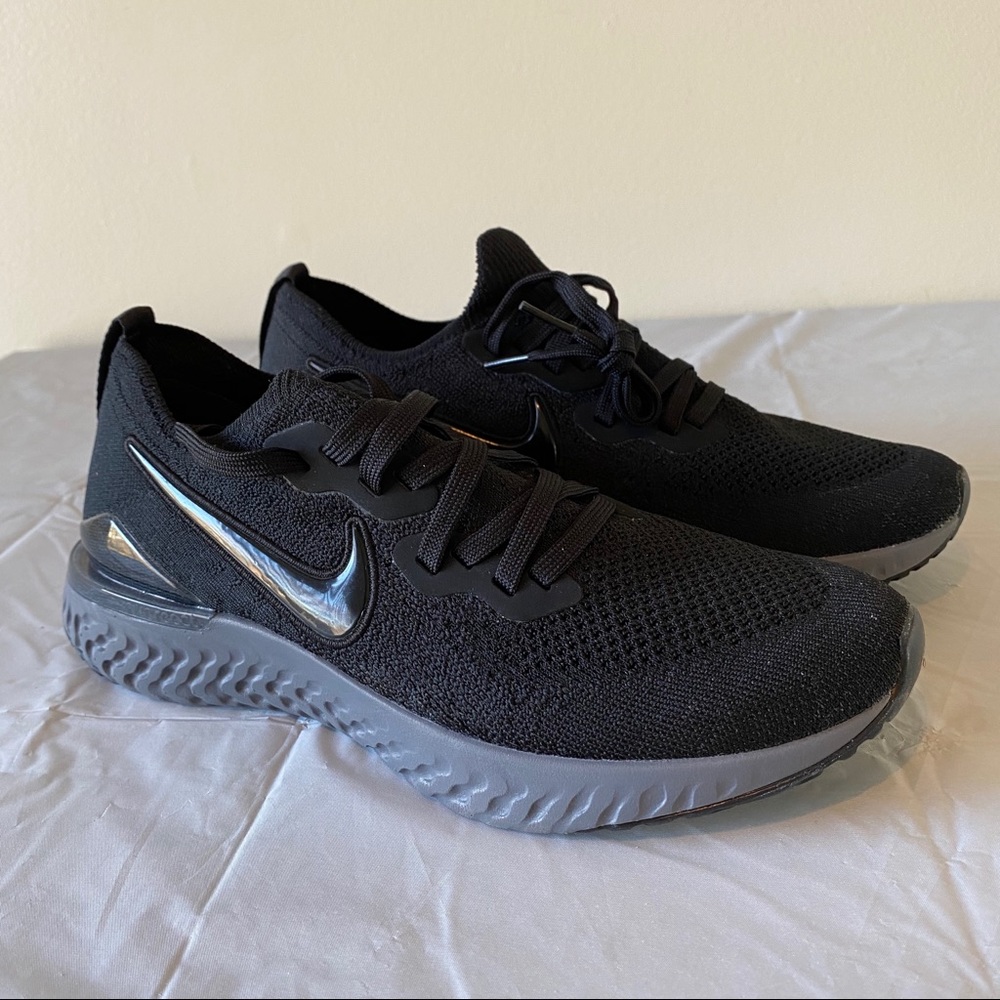 Nike Epic React Flyknit 2